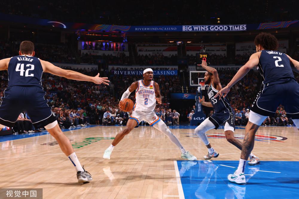 通过压倒性 通过压倒性