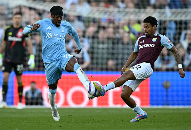 平不仅仅依 平不仅仅依